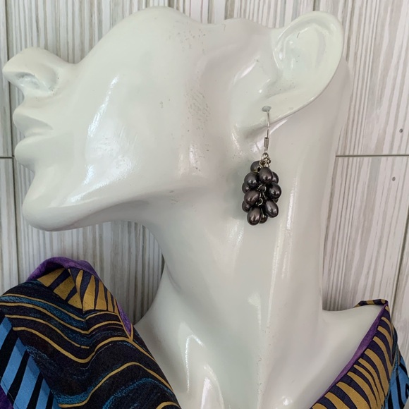 Black Freshwater Pearls Cluster Earrings Gray Blue Purple Overtones 925 Hooks - Picture 2 of 5